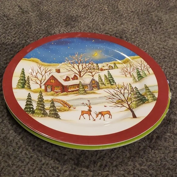 5 Christmas themed Melamine Plates EUC - Picture 5 of 5